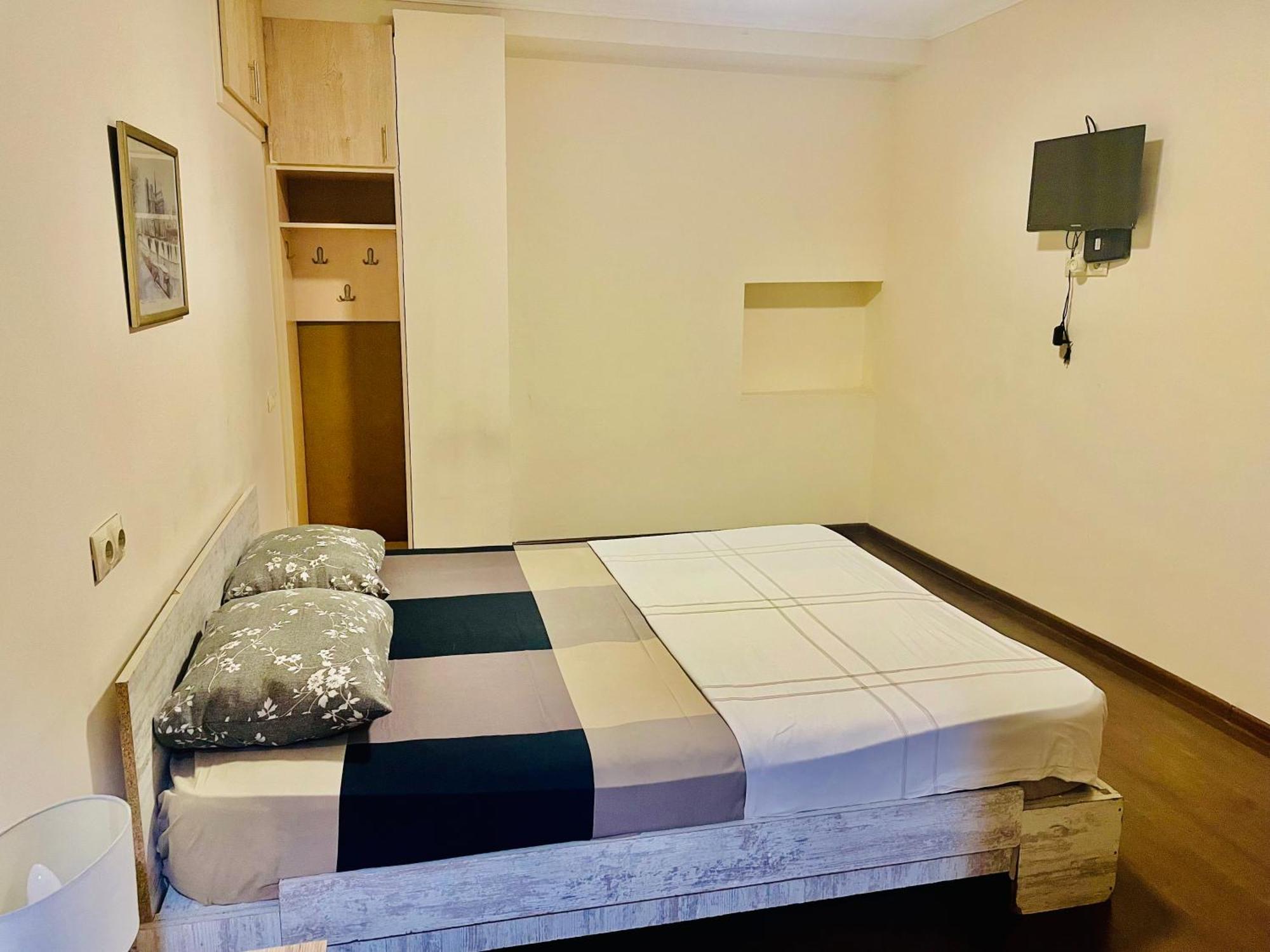 Hotel Klarastan Bon Voyage Tbiliszi Kültér fotó