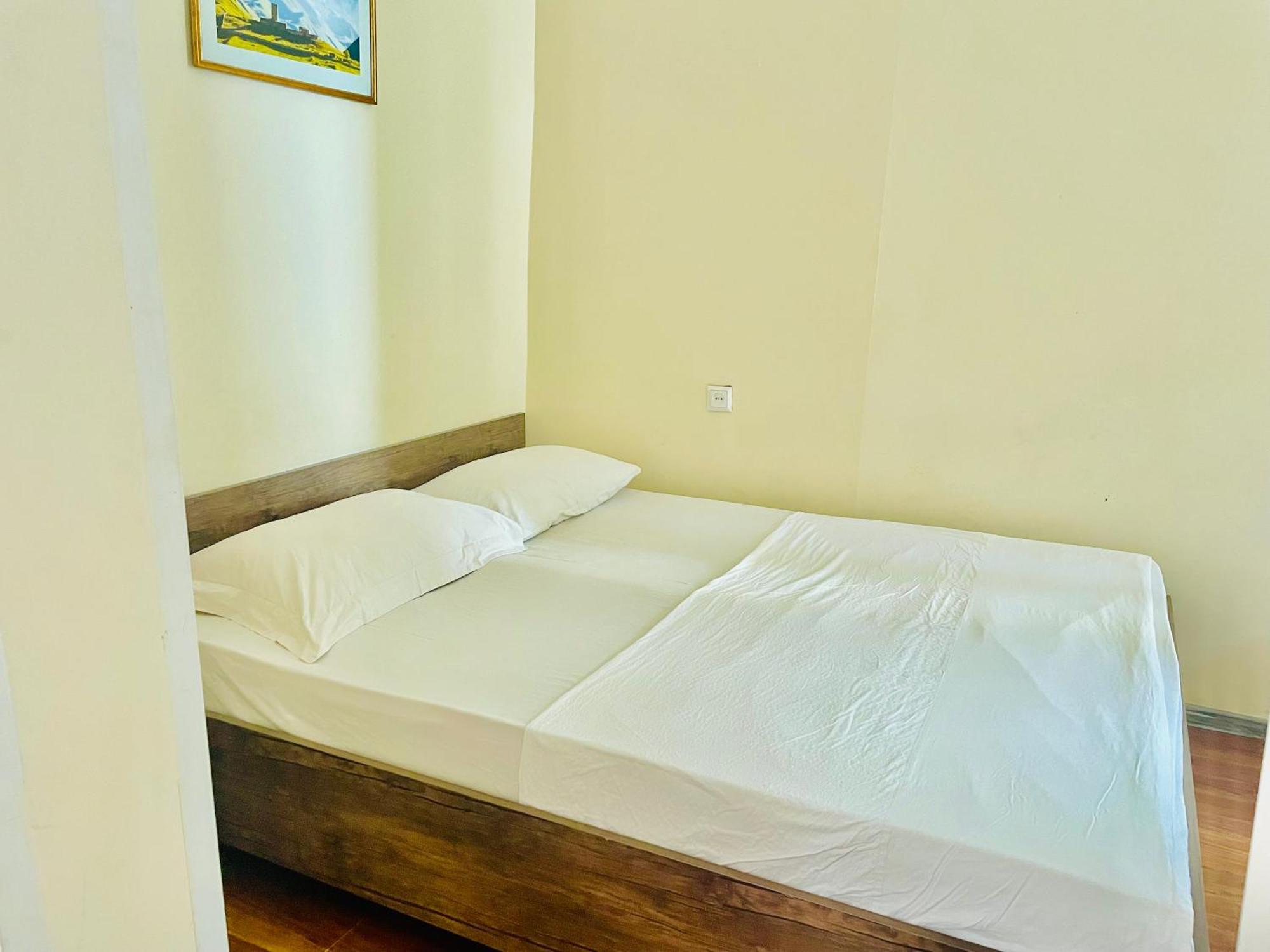 Hotel Klarastan Bon Voyage Tbiliszi Kültér fotó